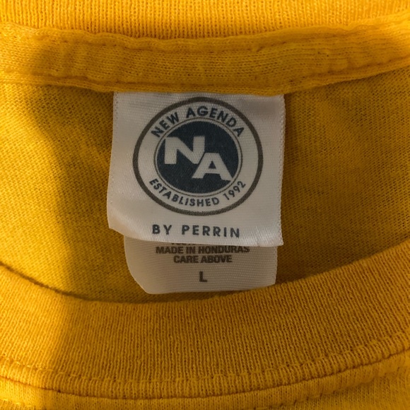 Oregon Ducks Men’s Large T-shirt - Picture 3 of 3